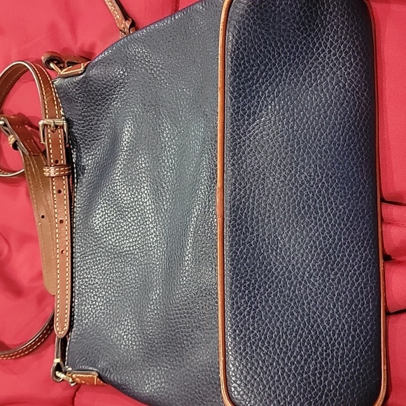 Dooney & Bourkey Crossbody Bag - Picture 4 of 4